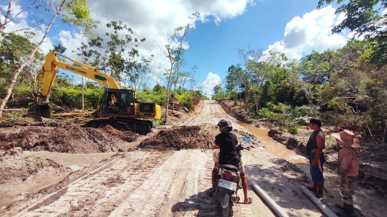 Warga Desa Talio Sambut Positif Pengerjaan Jalan TMMD, Harapan Baru Kemudahan Transportasi