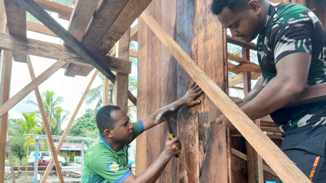 Satgas TMMD Mulai Pemasangan Dinding di Sasaran 5, Warga Apresiasi Percepatan Pembangunan