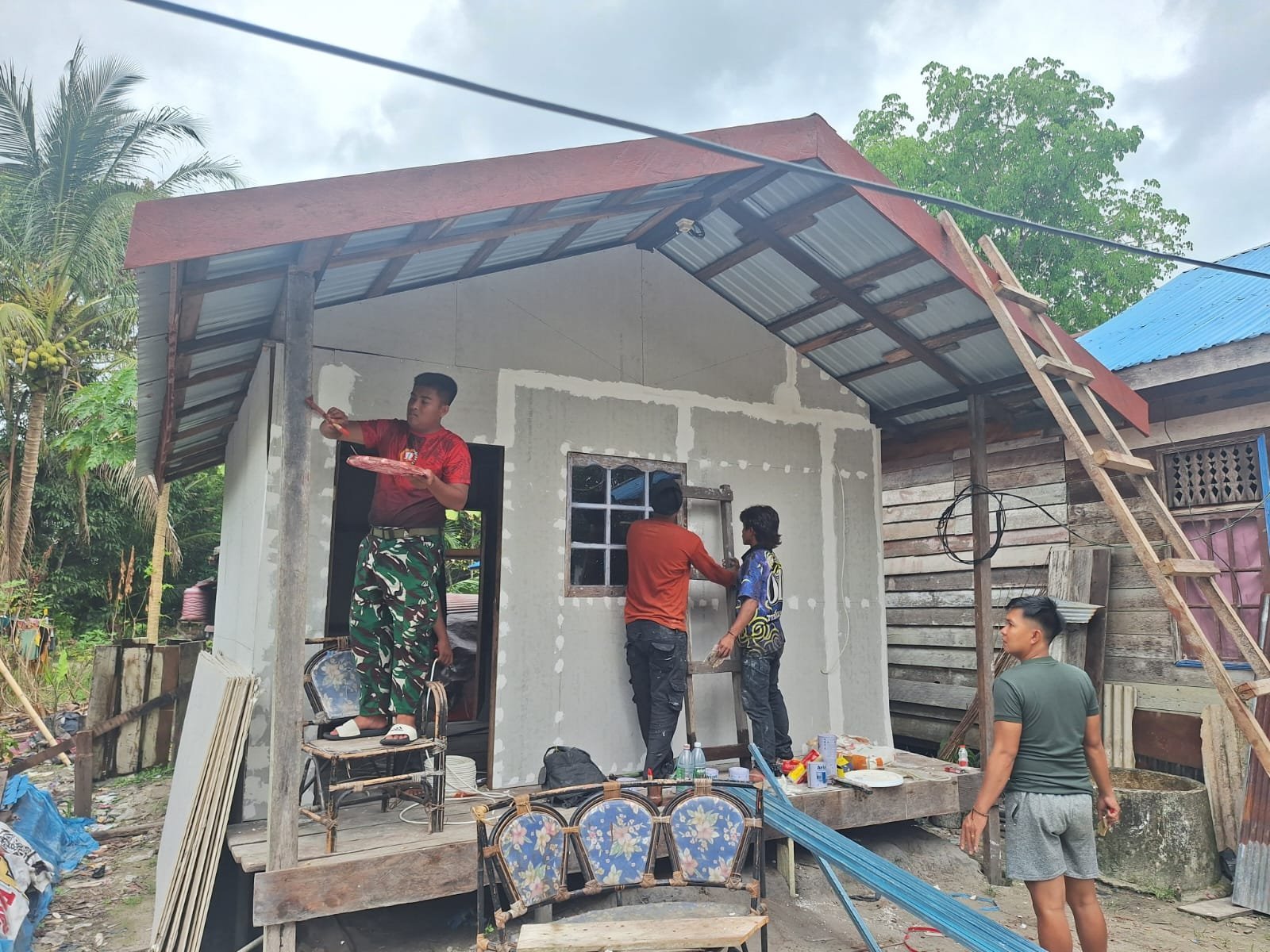 Finishing RTLH Dimulai, TMMD Hadirkan Kehangatan Baru di Wungkur Baru