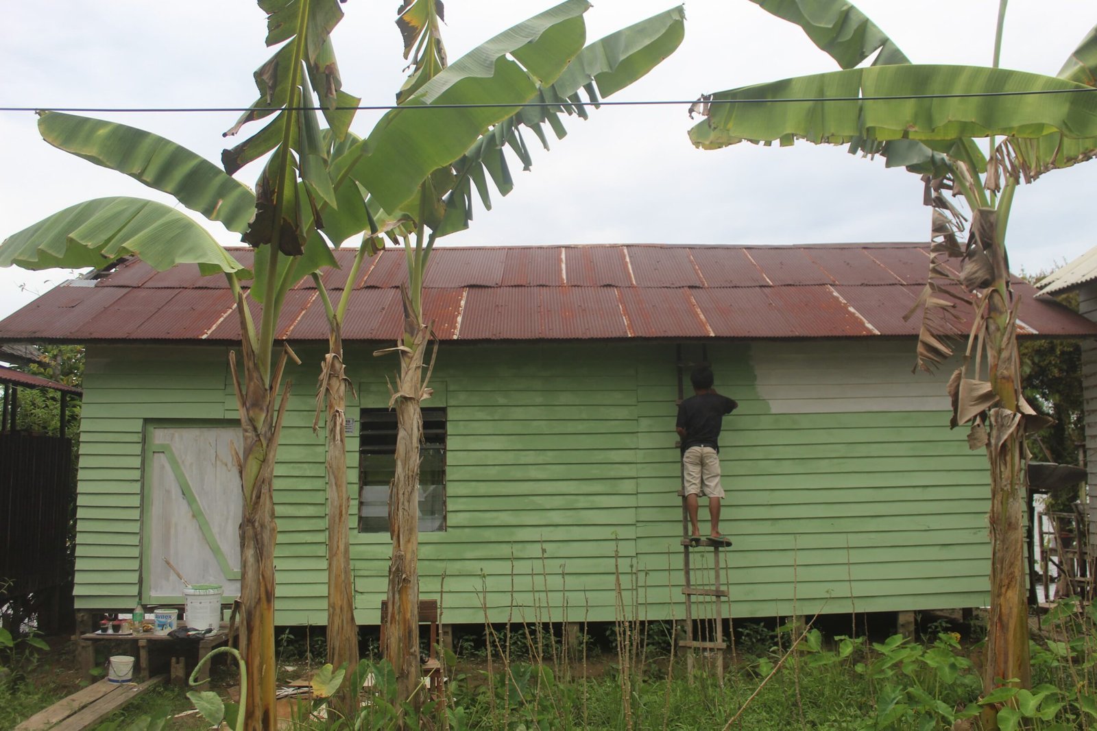 Tampak Finishing RTLH di Bagian Samping, Satgas TMMD Masih Aktif Bekerja di Desa Talio