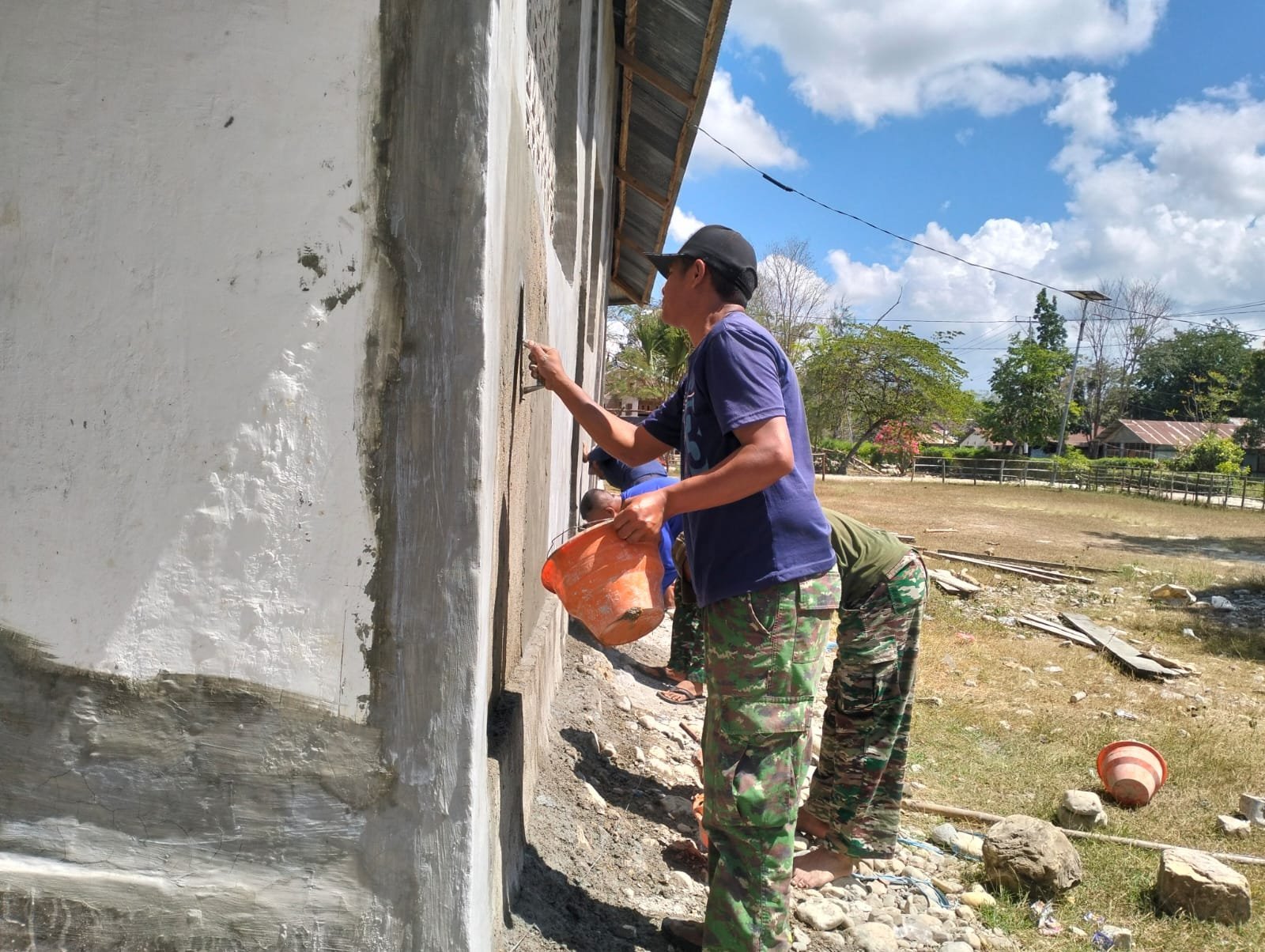 Hari Kesembilan TMMD 125 Kodim Belu, Progres Rehab Kapela Oetfo Capai 32 Persen