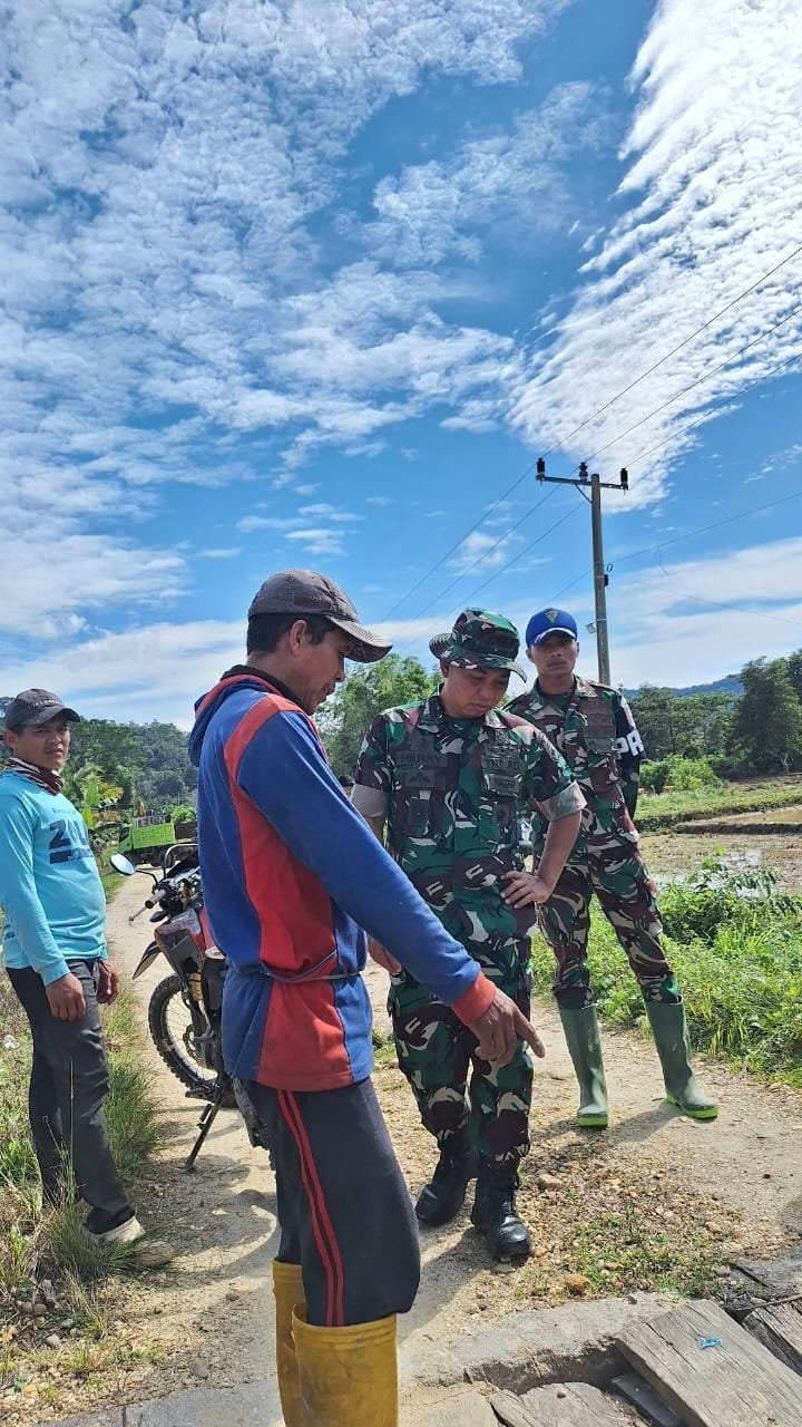 Dansatgas TMMD 125 Kodim 1417/Kendari Tinjau Pelaksanaan TMMD Di Kecamatan Asinua