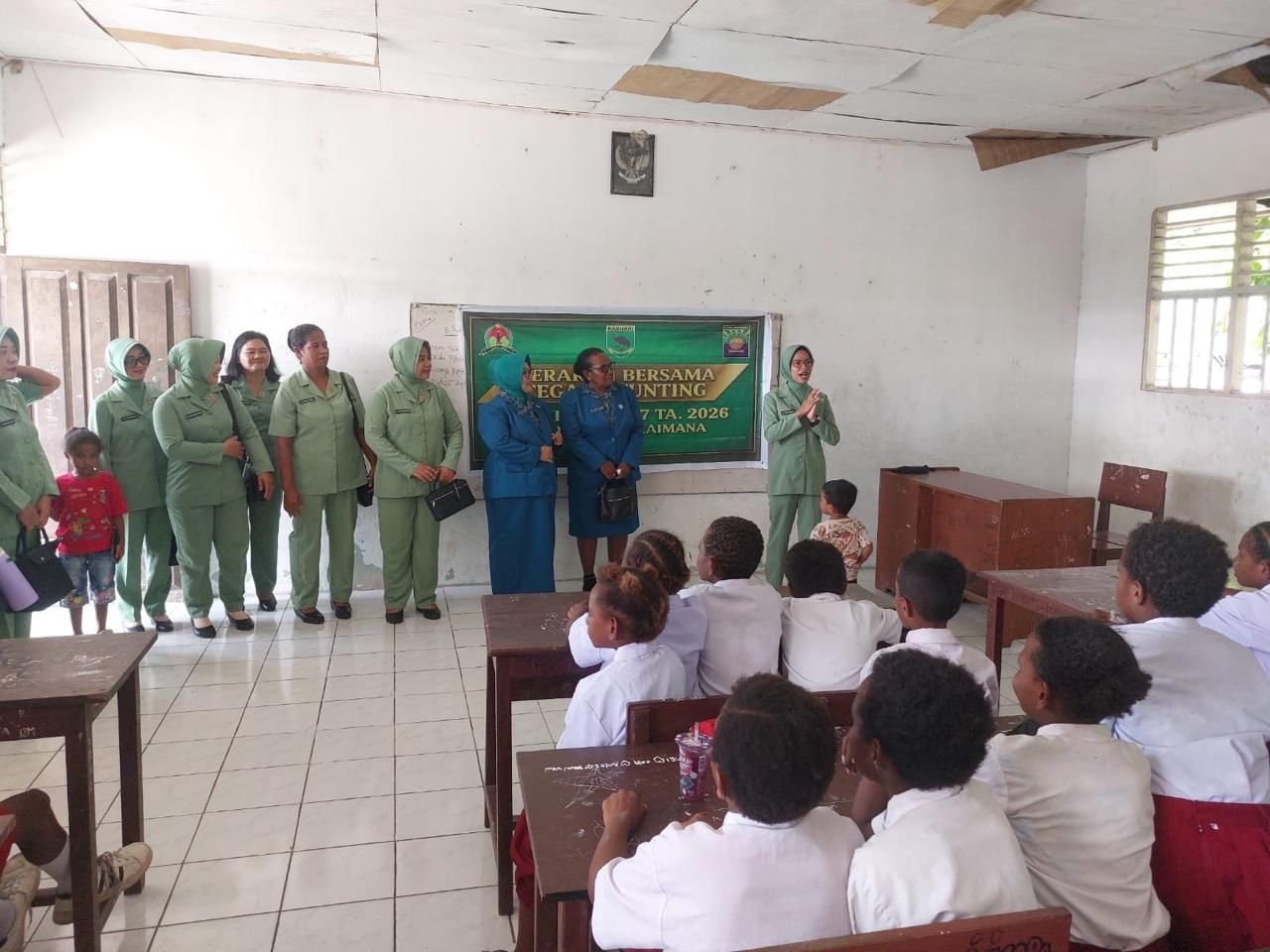 Ketua Persit KCK Cabang XL Kodim Kaimana Gelar Kegiatan Cegah Stunting di Kampung Marsi
