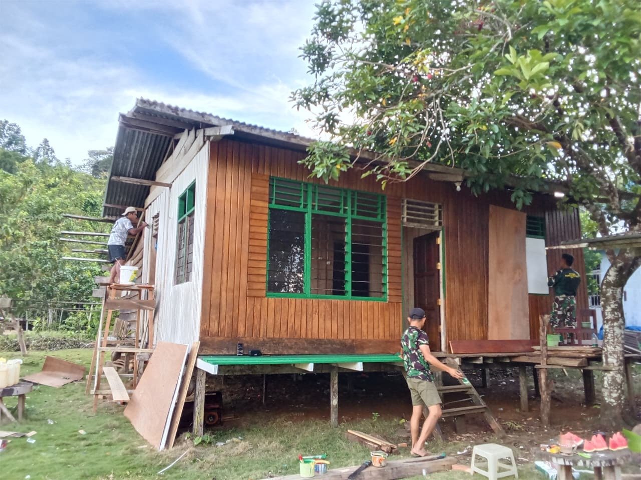 Kemajuan Rehabilitasi RTLH Ibu Diana dalam TMMD Ke-129 Sudah 25 Persen