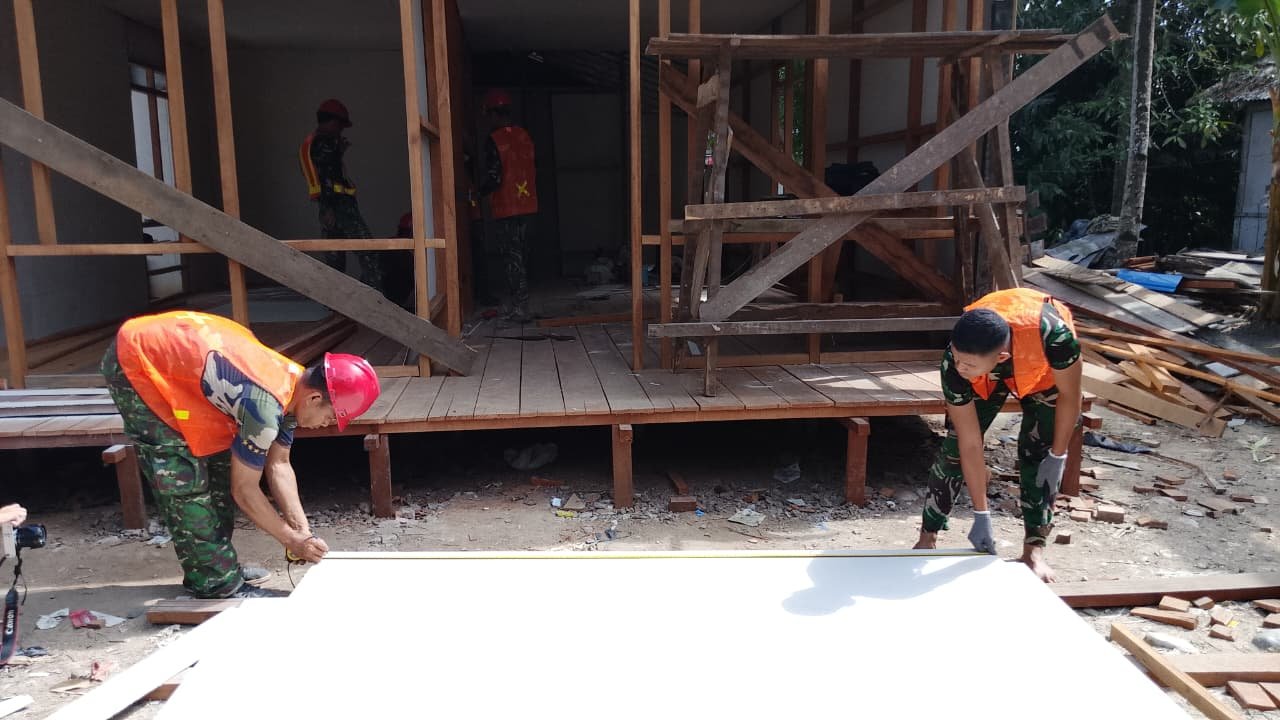 TMMD Reguler Ke-129 Wujudkan Hunian Layak Melalui Rehabilitasi RTLH Milik Walianto