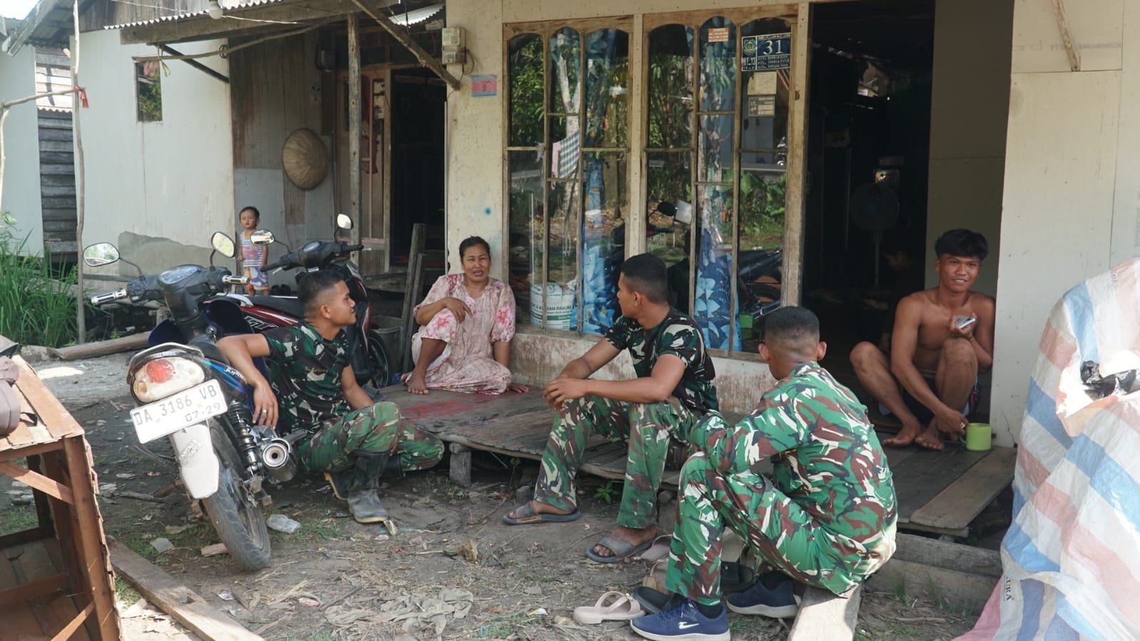 Kebersamaan Satgas TMMD dan Warga Jadi Modal Utama Sukseskan Pembangunan Desa